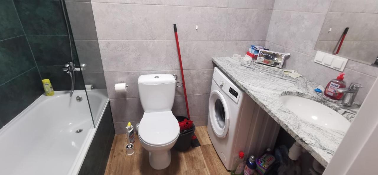 Nowy 1 Z 2 Pokoi W Mieszkaniu W Ursusie Varsovie Extérieur photo