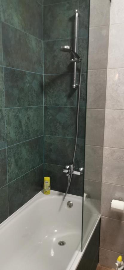 Nowy 1 Z 2 Pokoi W Mieszkaniu W Ursusie Varsovie Extérieur photo