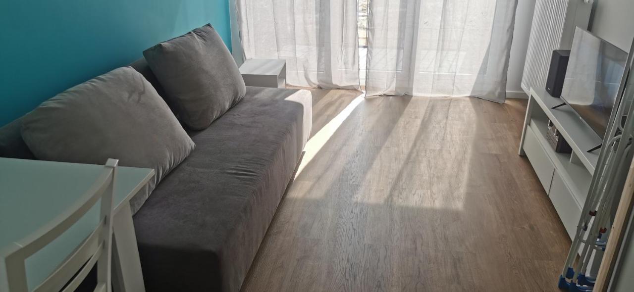 Nowy 1 Z 2 Pokoi W Mieszkaniu W Ursusie Varsovie Extérieur photo
